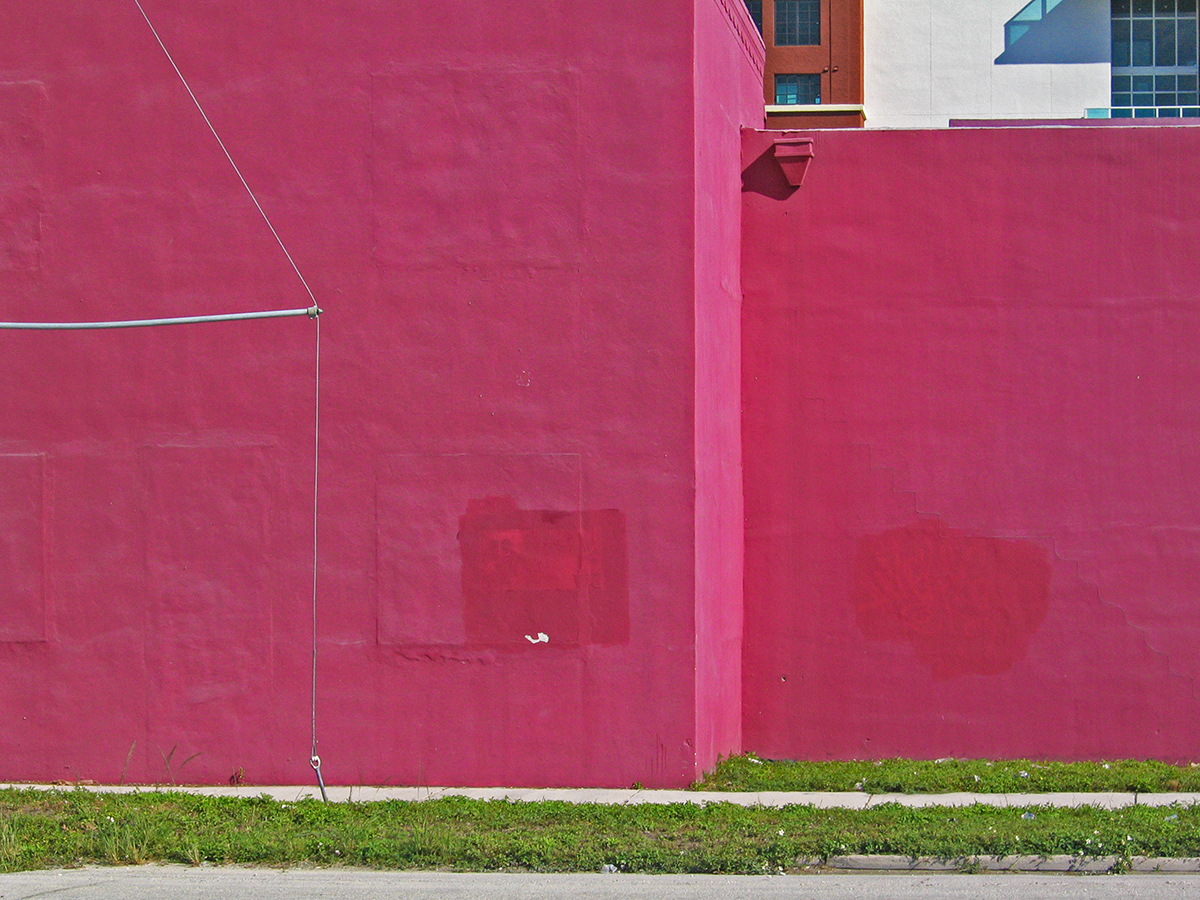 hot pink wall, Flo-da, Wynwood, Miami 2008 - Tim Trompeter
